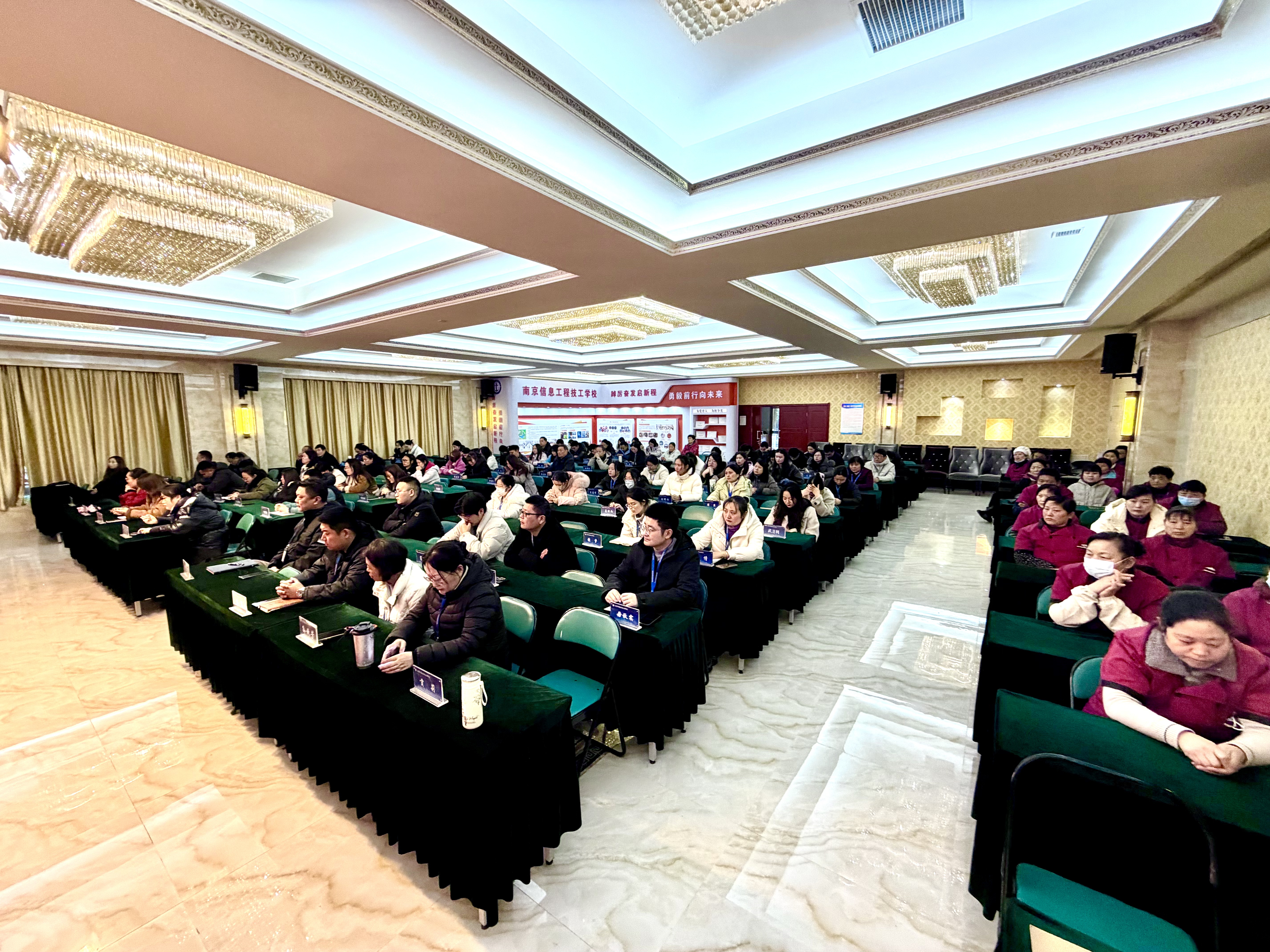 301fc15a38a03e1a9ec4eda6f27cd5a.jpg